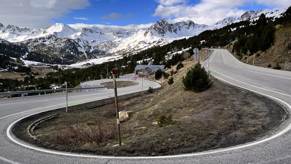 Панорама Андоррских Пиренеев около Грау-Роч / Panorama von Andorraner Pyrenäen bei Grau Roig - "The Natural World" Александер Панорама Андоррских Пиренеев около Грау-Роч / Panorama von Andorraner Pyrenäen bei Grau Roig - "The Natural World" Александер