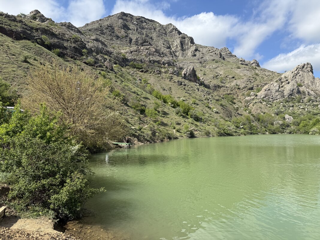 Озеро Панагия. Крым - Валентина . Озеро Панагия. Крым - Валентина .