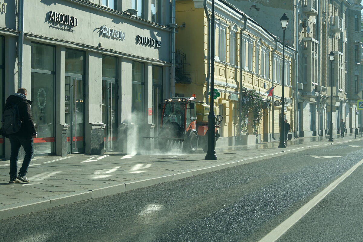 Утро в Москве - Лютый Дровосек Утро в Москве - Лютый Дровосек
