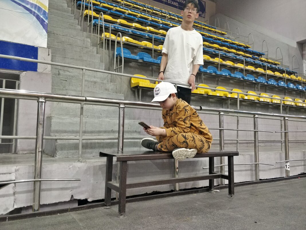 Заигрался... - Андрей Хлопонин Заигрался... - Андрей Хлопонин