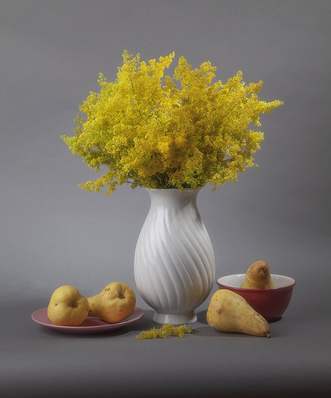 Натюрморт с грушами. - Лилия *