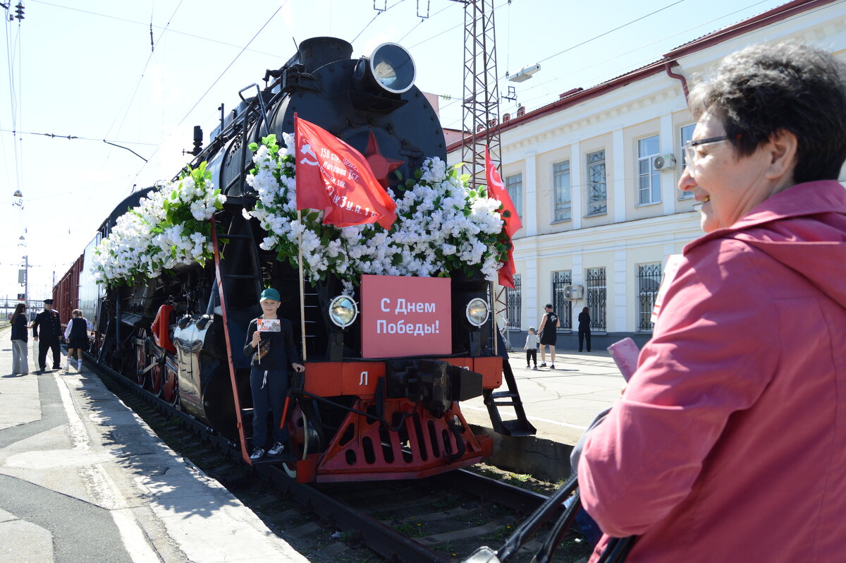 Поезд Победы - Владимир Помазан