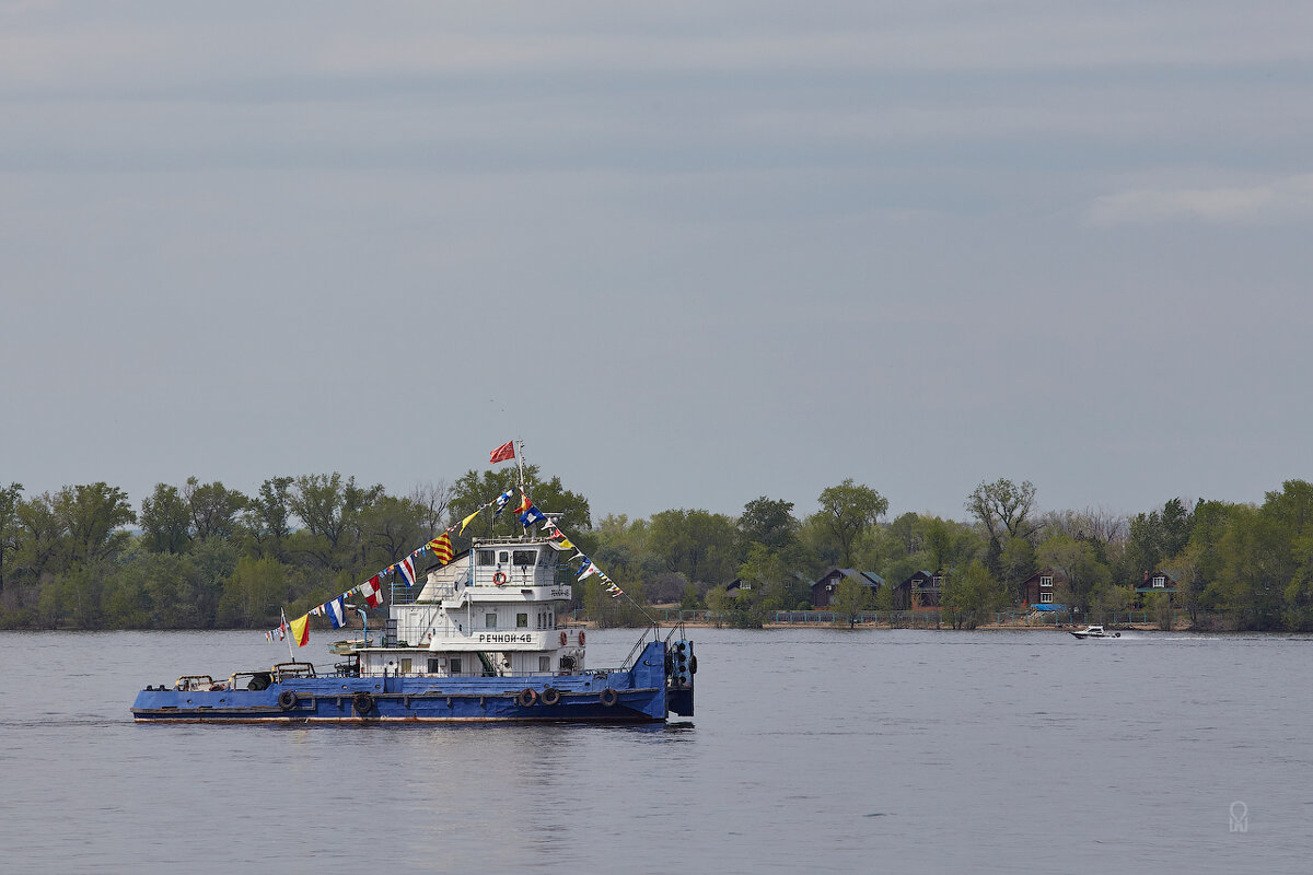 Праздничный толкач - Олег Манаенков Праздничный толкач - Олег Манаенков