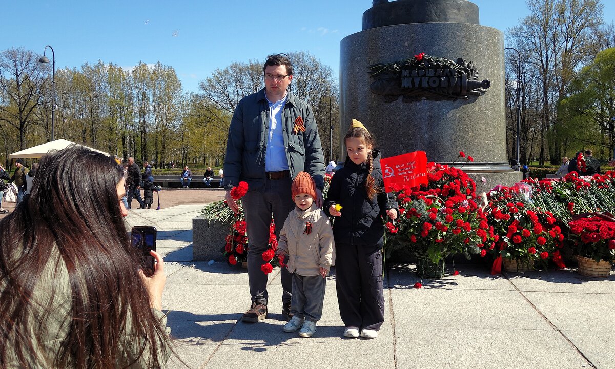 С Днём Великой Победы,Друзья!С Праздником 9 мая! - Sergey Gordoff С Днём Великой Победы,Друзья!С Праздником 9 мая! - Sergey Gordoff