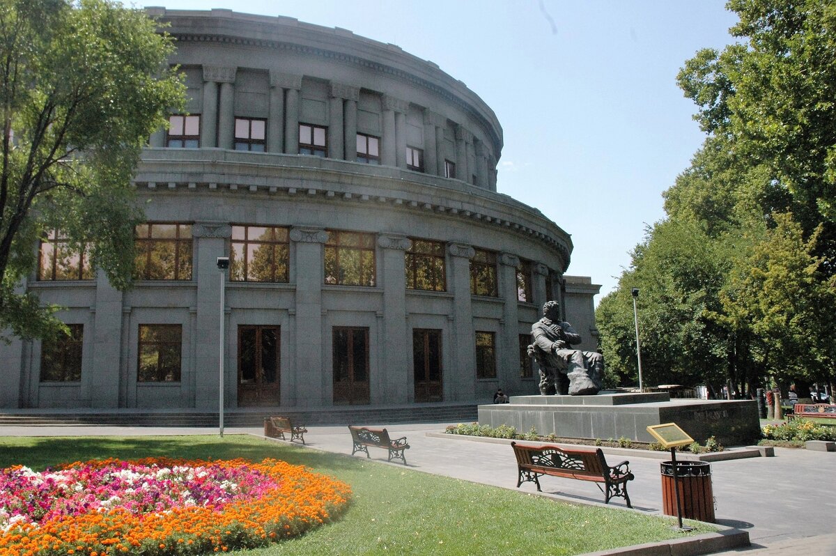 Оперный театр - Alexandra Sakharova