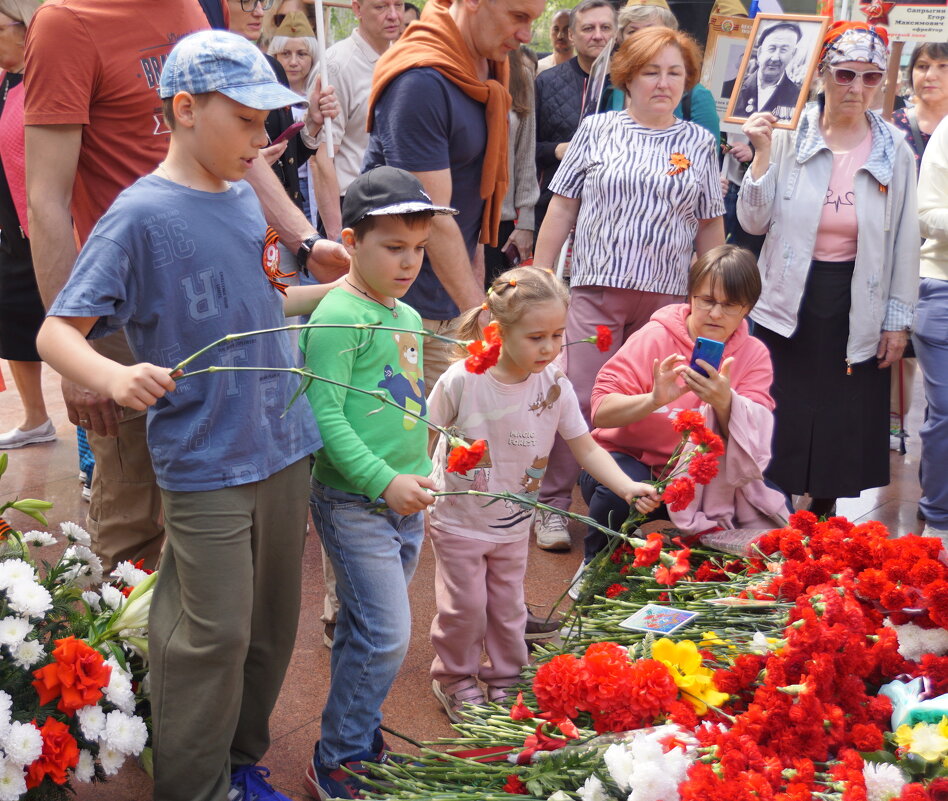 У Вечного Огня - Наталия Григорьева