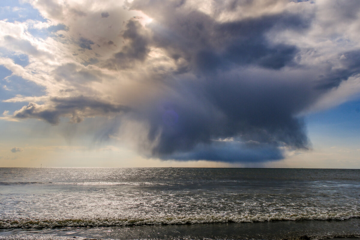 Мощное небо - Георгий А Мощное небо - Георгий А