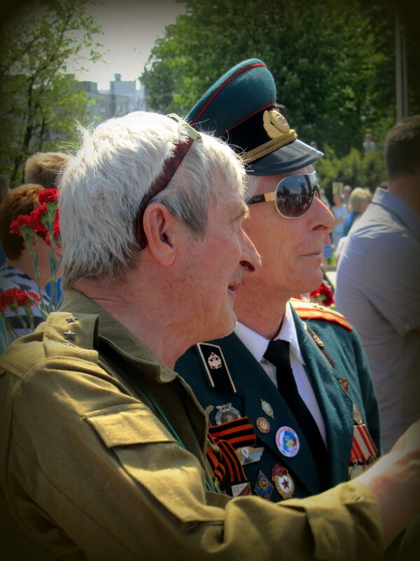 Братья-близнецы - Сергей Карачин