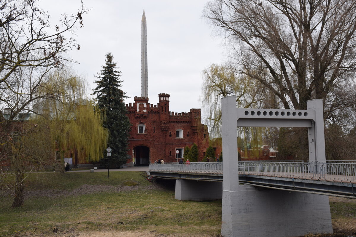 Брестская крепость. - Валюша Черкасова Брестская крепость. - Валюша Черкасова