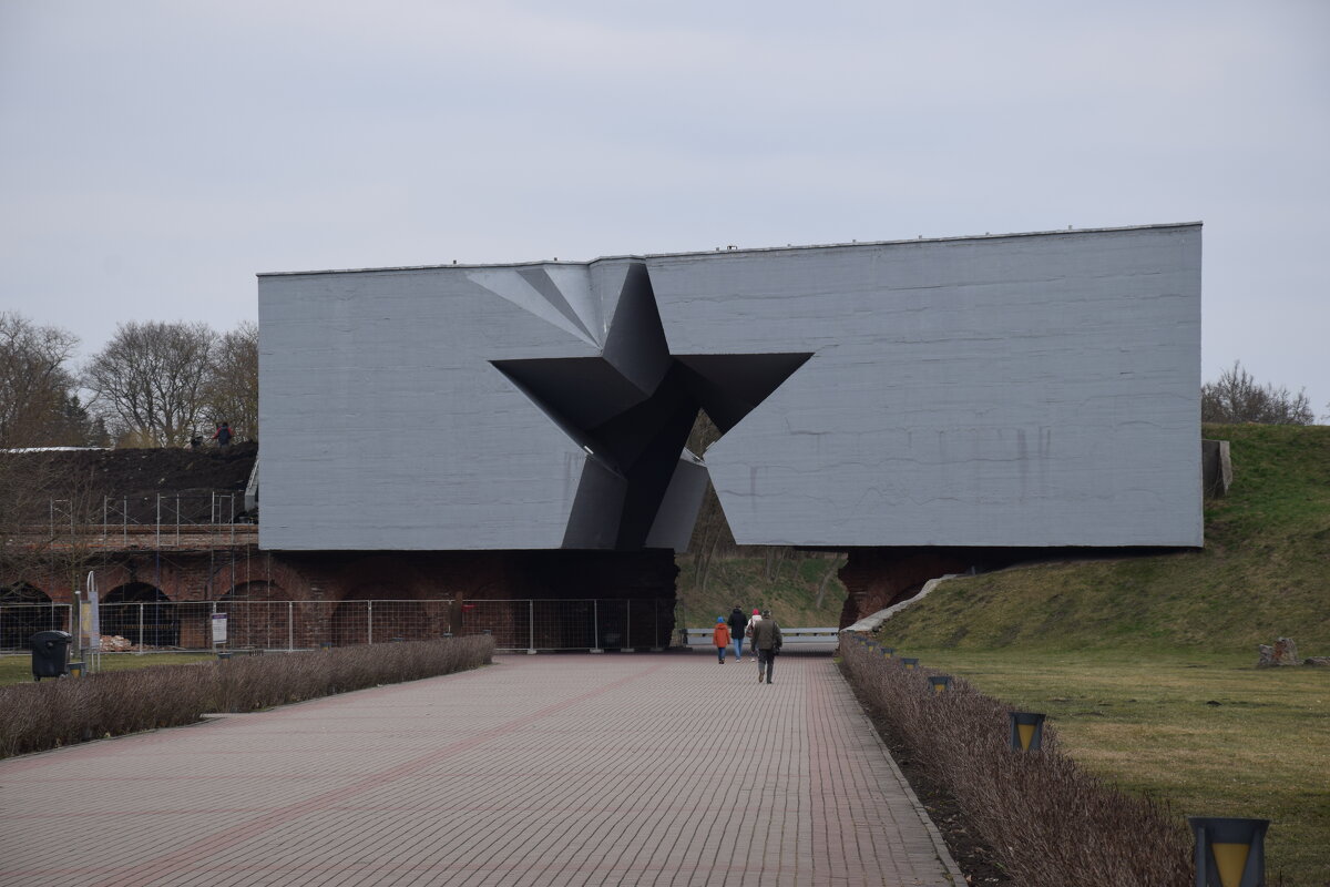 Брестская крепость. Белоруссия. - Валюша Черкасова Брестская крепость. Белоруссия. - Валюша Черкасова