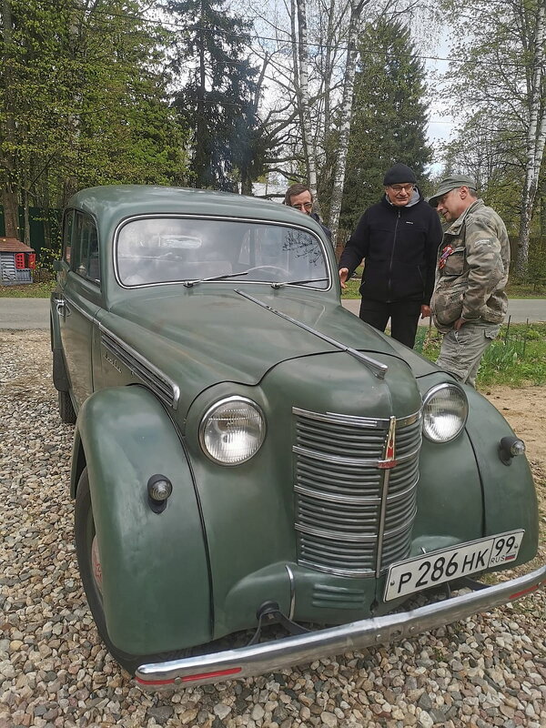 Москвич - 401 (1955г.) - Ольга Довженко Москвич - 401 (1955г.) - Ольга Довженко