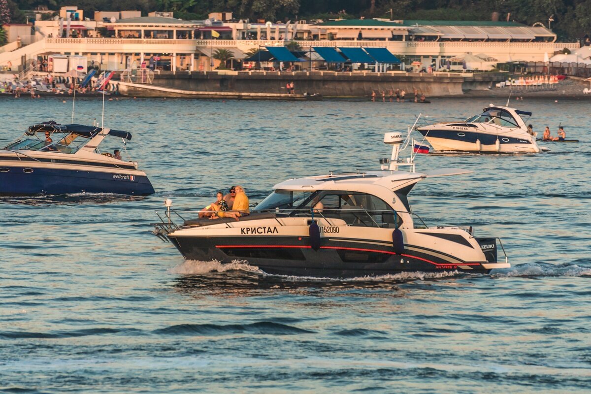 Катер - Игорь Сикорский