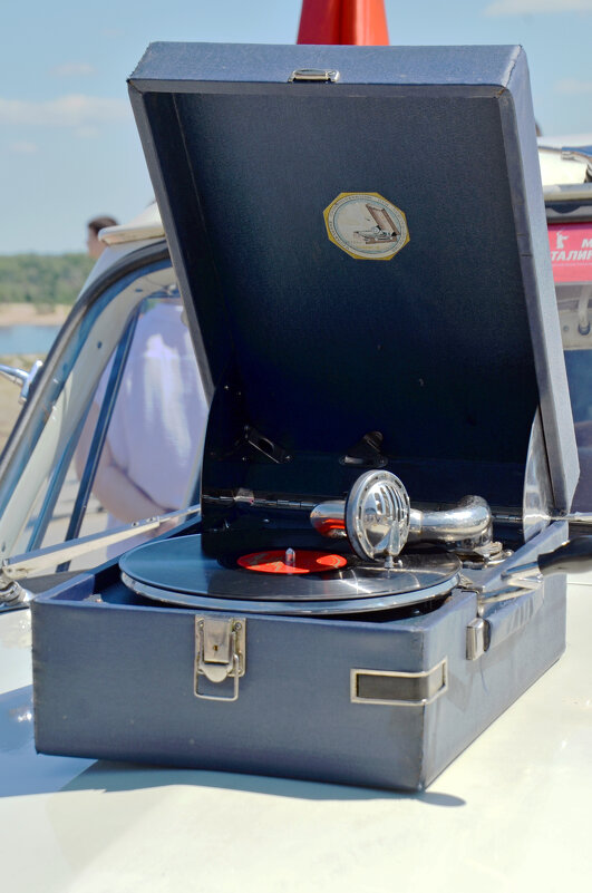 Сувениры моего деда. Патефон - Сергей М Сувениры моего деда. Патефон - Сергей М