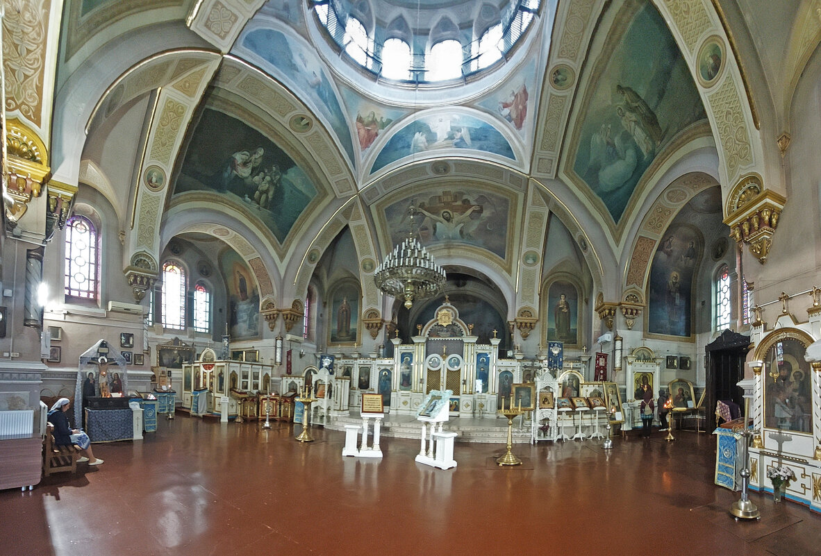 В соборе Казанской иконы Божией матери. - ИРЭН@ . В соборе Казанской иконы Божией матери. - ИРЭН@ .