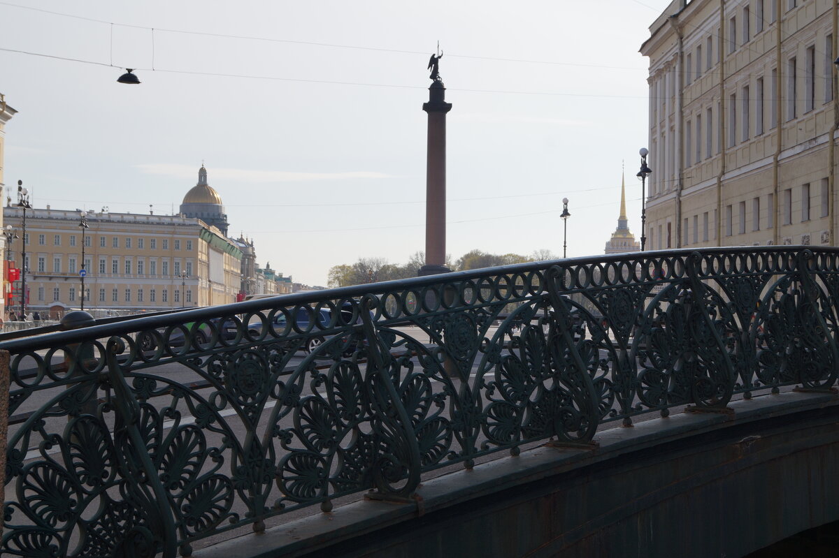 у Дворцовой - Anna-Sabina Anna-Sabina