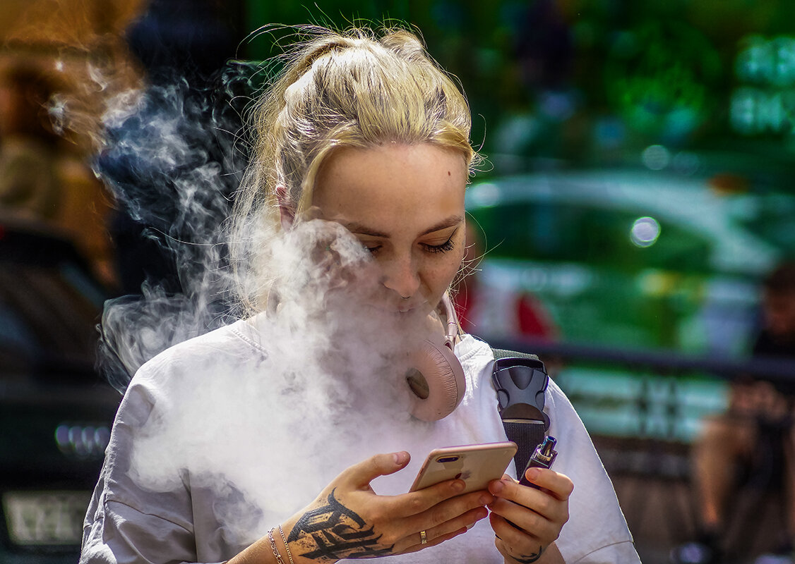 Вейпинг зависимая... - Владимир Матва Вейпинг зависимая... - Владимир Матва