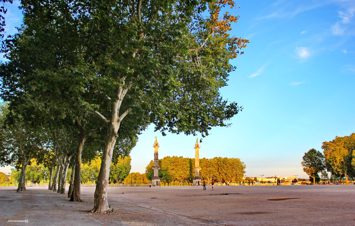 КИНКОНС.БОРДО. - mveselnickij 