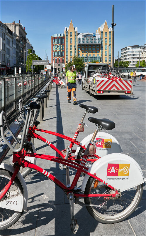 Антверпенские зарисовки. Сервис прокатных велосипедов. - Валерий Готлиб Антверпенские зарисовки. Сервис прокатных велосипедов. - Валерий Готлиб