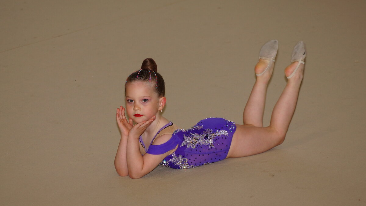 Юная спортсменка . - Вик Токарев Юная спортсменка . - Вик Токарев