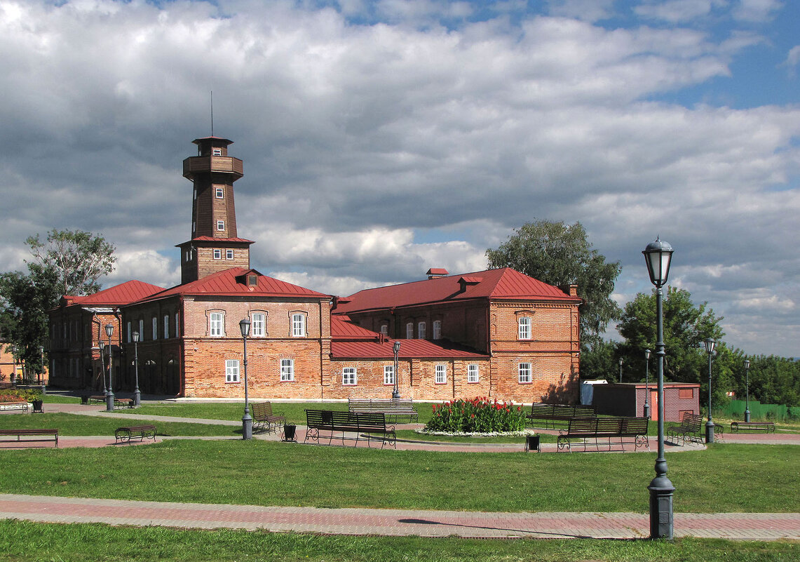 Комплекс зданий низшей ремесленной школы и пожарного обоза - Александр Ильчевский Комплекс зданий низшей ремесленной школы и пожарного обоза - Александр Ильчевский