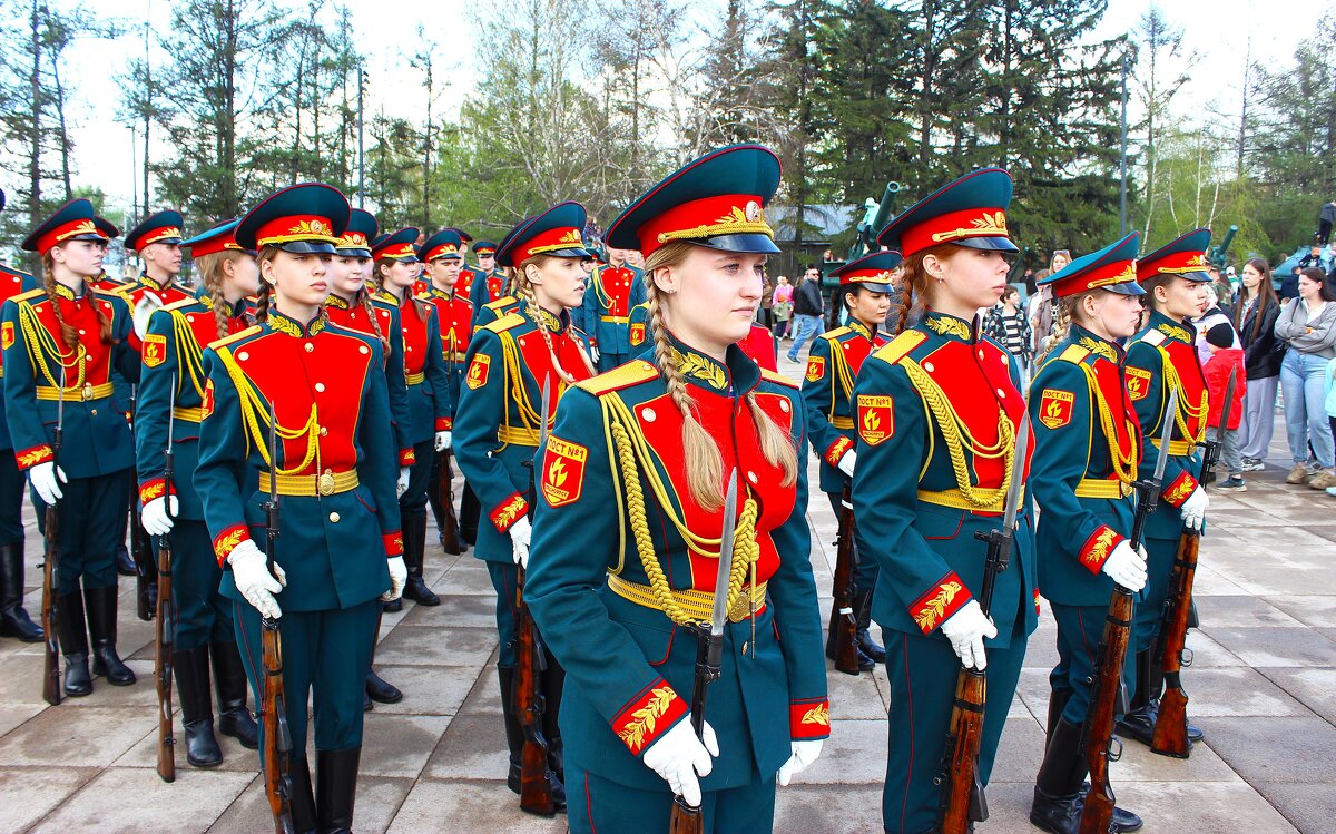 Форменные красавицы.. - Василий Форменные красавицы.. - Василий