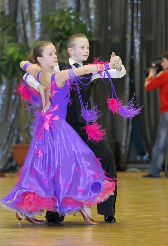 Танцы - Виктор Фоменко