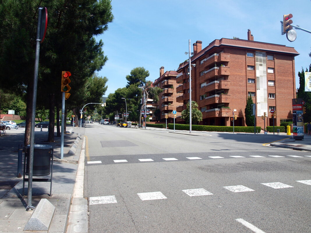 Испания. Каталония. - Владимир Драгунский Испания. Каталония. - Владимир Драгунский