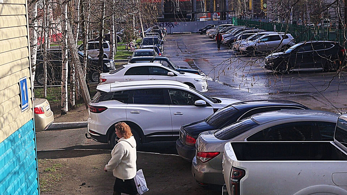 Май..Автомобили заполонили! - Владимир 