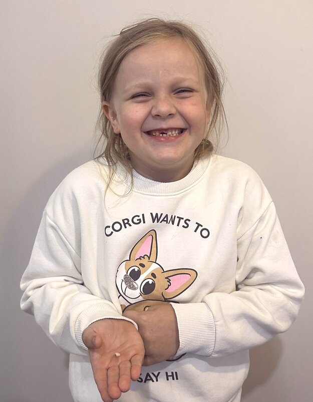 Смеются дети. - Георгиевич Смеются дети. - Георгиевич