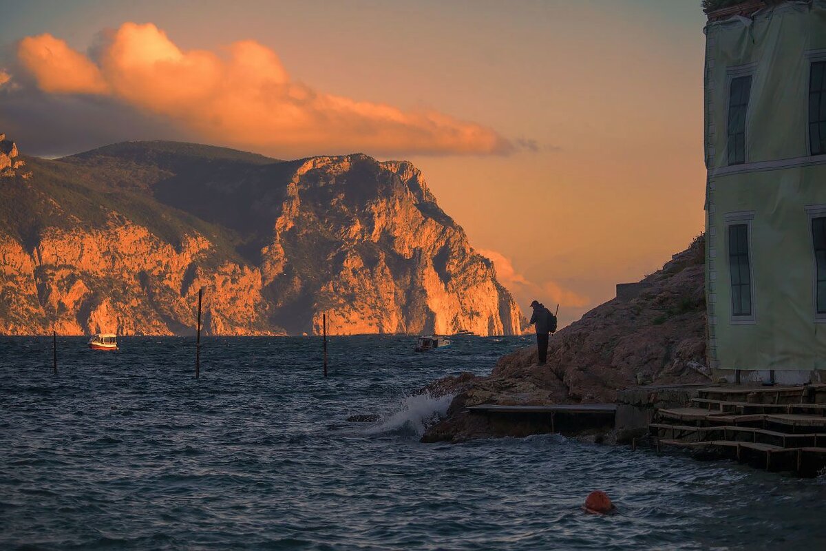 Вечер  в Балаклаве - Виктор 
