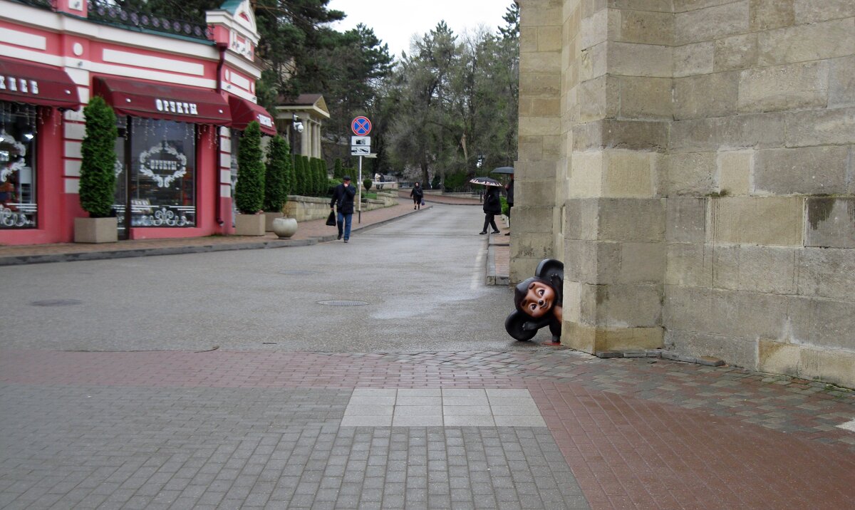 Осторожный Чебурашка - Galina Solovova