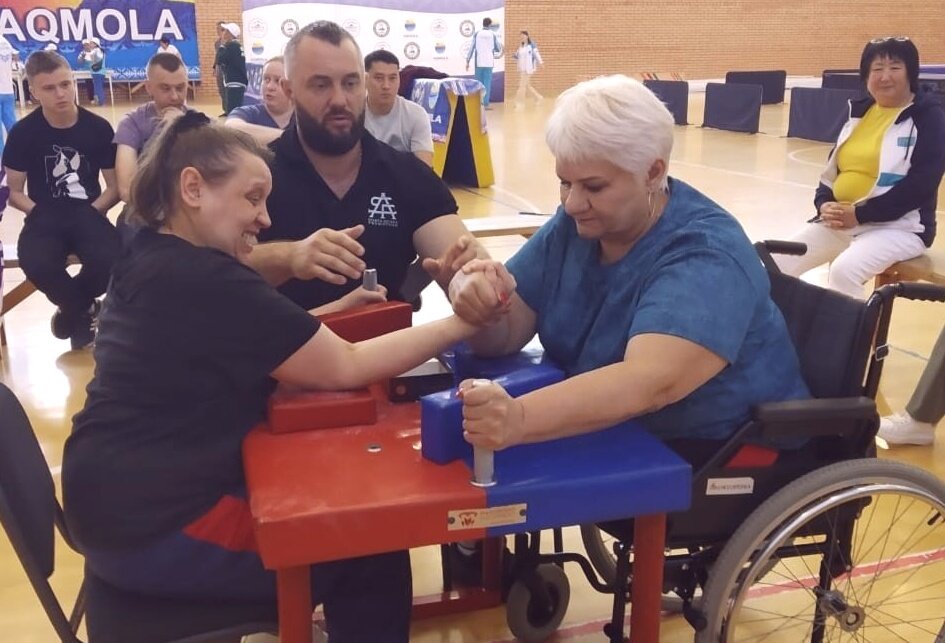 Чемпионат по борьбе руками. - Георгиевич 