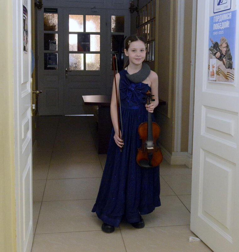 . - Алексей Неустроев . - Алексей Неустроев