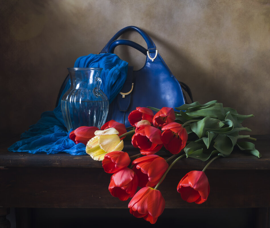 С тюльпанами натюрморт. - Оксана Евкодимова С тюльпанами натюрморт. - Оксана Евкодимова