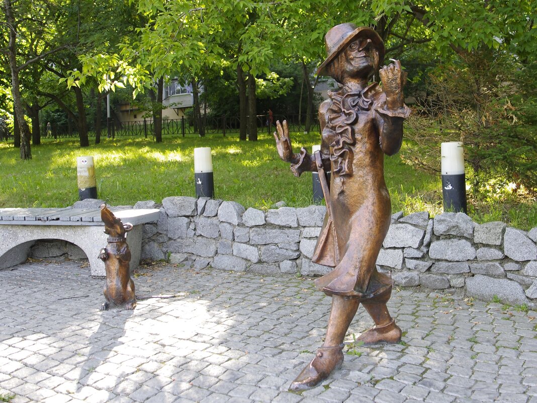 Знакомые персонажи - Сергей Швечков Знакомые персонажи - Сергей Швечков