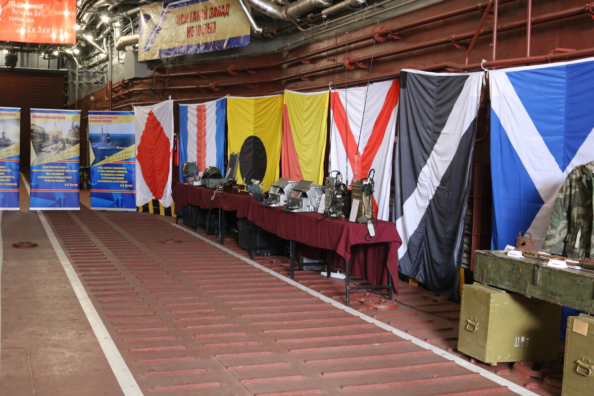 Экскурсионная экспозиция в танковом трюме - Ольга Экскурсионная экспозиция в танковом трюме - Ольга