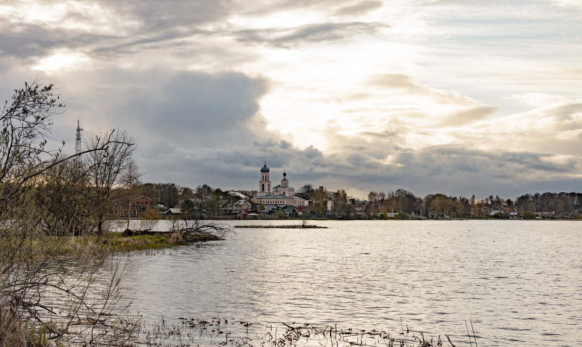 Собор Троицы Живоначальной. - Yuri Chudnovetz
