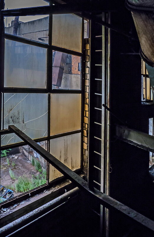 Почти витражное окно - Наталья Rosenwasser