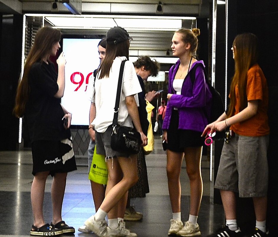 Обсуждение ближайших планов. - Василий Палий Обсуждение ближайших планов. - Василий Палий