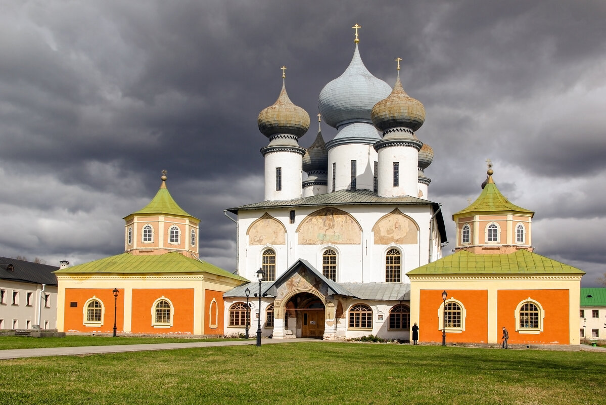 Тихвинский монастырь - skijumper Иванов Тихвинский монастырь - skijumper Иванов