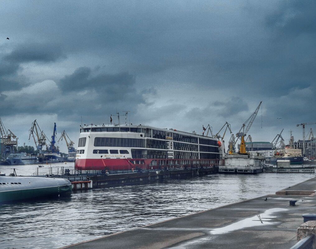 Самый новый теплоход в стране. На данный момент. - ast62 