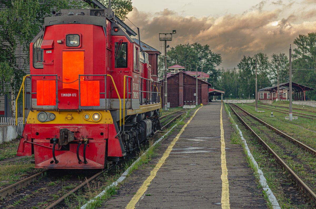 Вечер на перроне - Александр Филатов Вечер на перроне - Александр Филатов