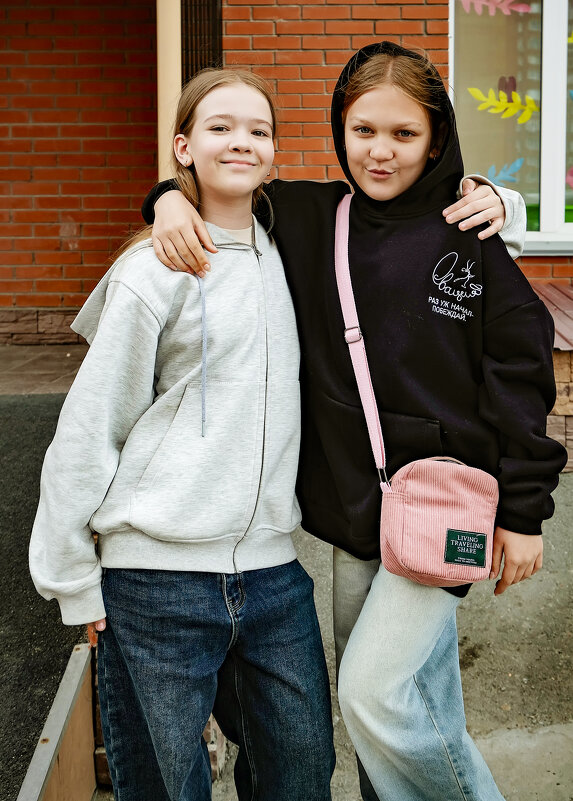 Подруги - Dmitry i Mary S
