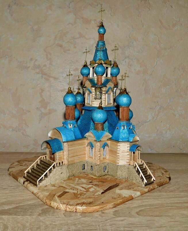 Храм Преображения Господня 2010 г. в Звездном городке. Московская обл. - Юрий Шевляков Храм Преображения Господня 2010 г. в Звездном городке. Московская обл. - Юрий Шевляков