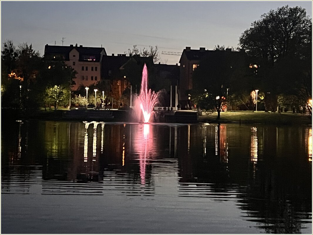 Майский вечер на озере Летнем. - Валерия Комова