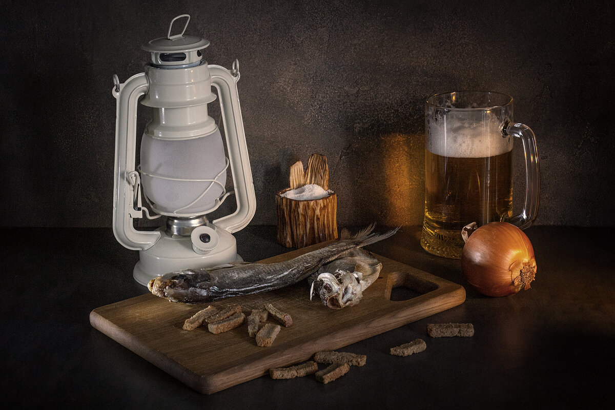 Натюрморт с воблой и пивом - Serge Riazanov