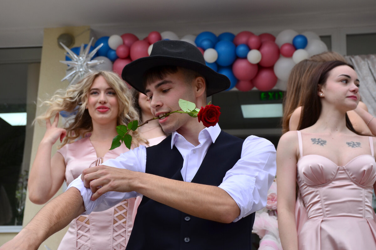 И ещё один ...Последний Звонок - александр донченко И ещё один ...Последний Звонок - александр донченко