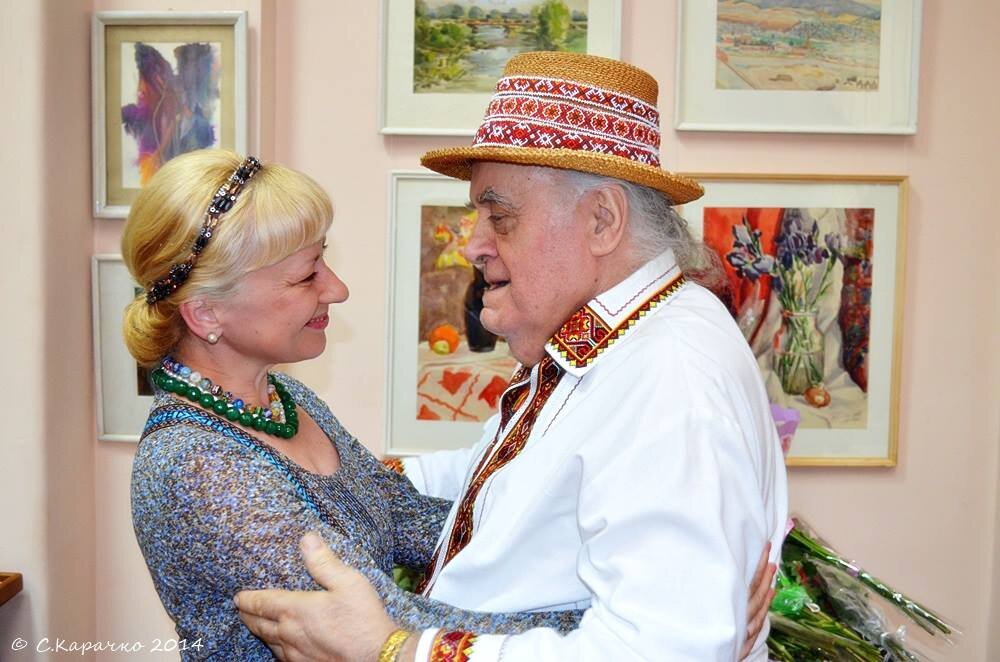 Зустріч Оксана співачка Іван художник - Степан Карачко