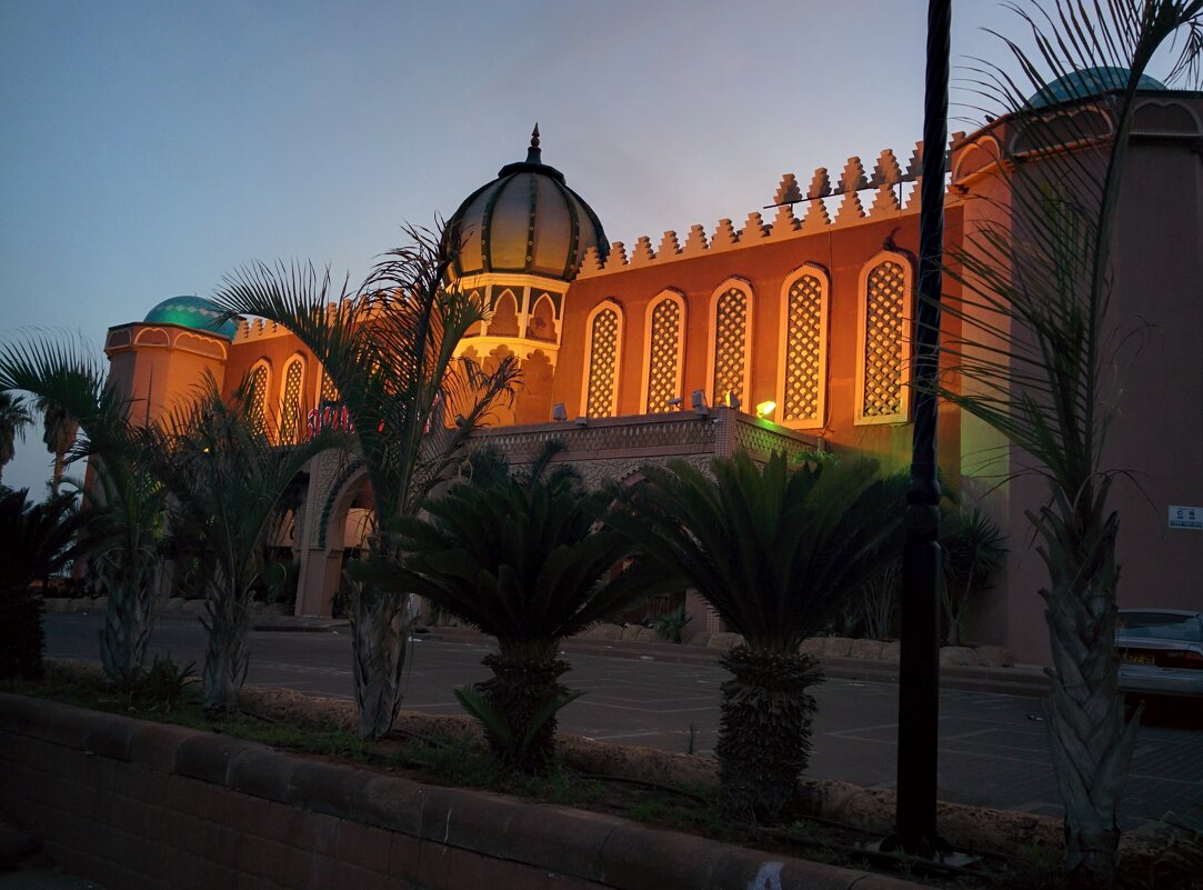 Марокканский центр. Ашдод. - Светлана Хращевская Марокканский центр. Ашдод. - Светлана Хращевская