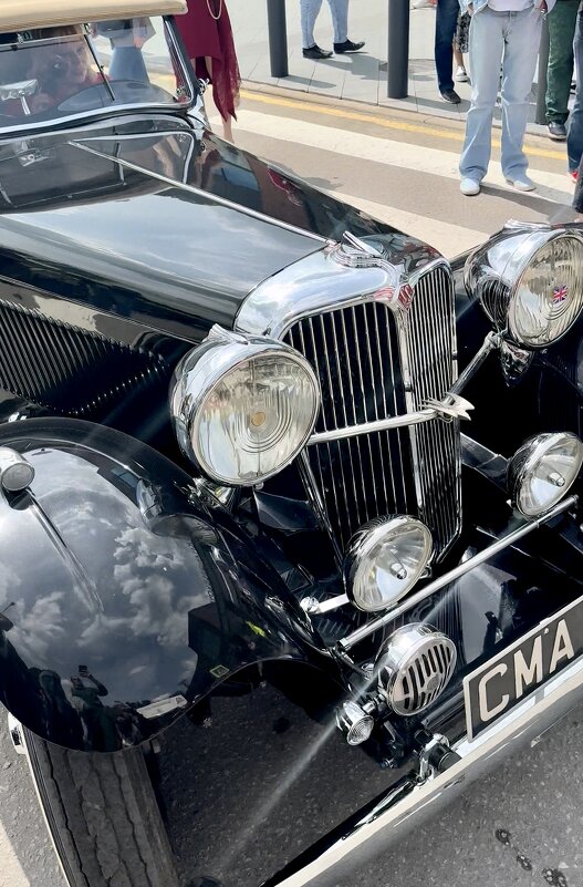 Неустаревающая классика: ретроралли в «Архангельское Аутлет» - Арина Невская Неустаревающая классика: ретроралли в «Архангельское Аутлет» - Арина Невская